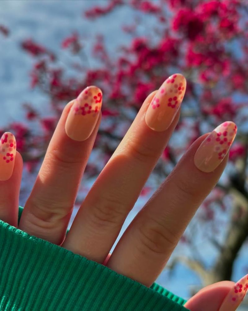 Medium Almond Nails With Abstract Floral Patterns Medium Almond Nails With Abstract Floral Patterns — Simple Japan Nails