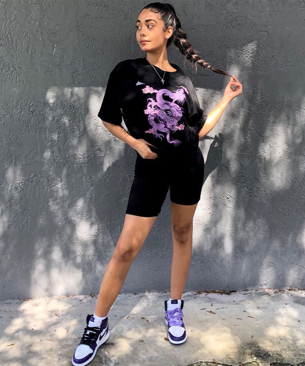 Oversized T-Shirt With Biker Shorts — Simple Jordans Outfits
