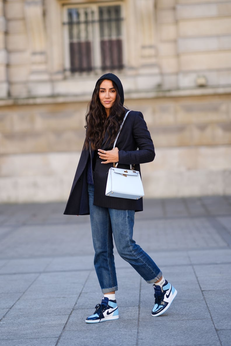 Navy Blazer With Jeans And Blue Sneakers — Simple Jordans Outfits