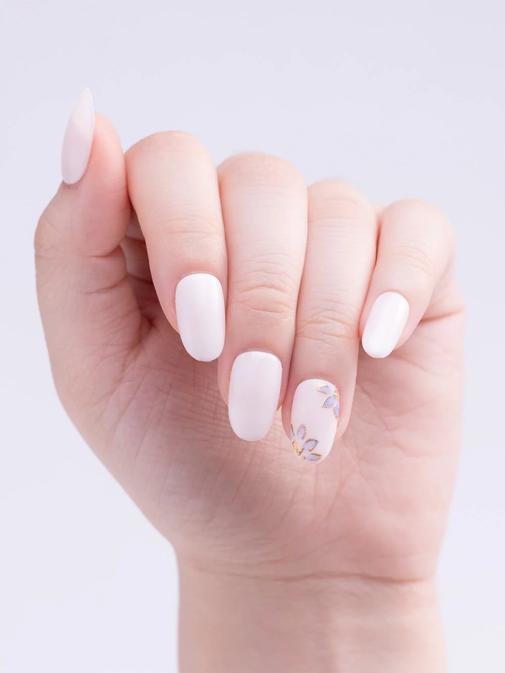 Short Square Milky White With Gold Floral Accent Short Square Milky White With Gold Floral Accent — Simple Korean Nails