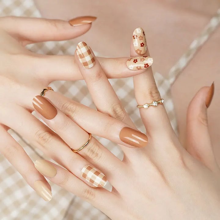 Medium Oval Plaid And Floral Pattern Nails Medium Oval Plaid And Floral Pattern Nails — Simple Korean Nails