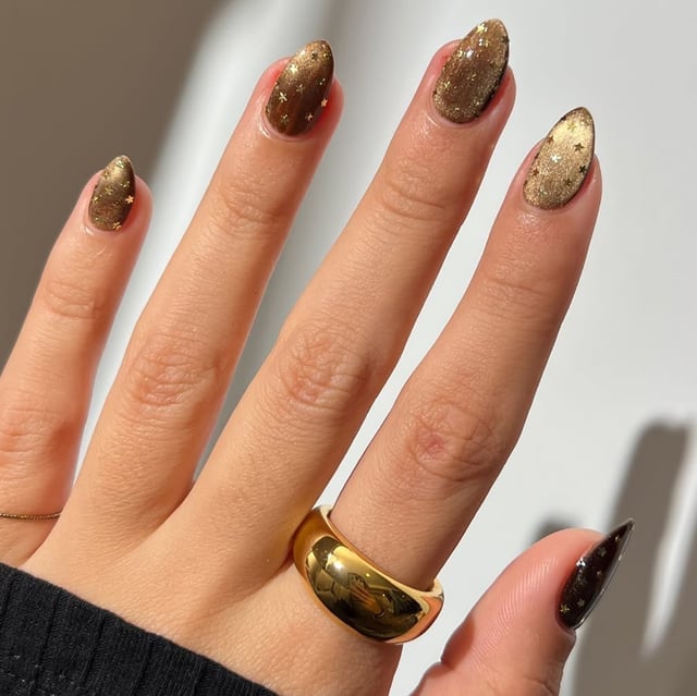 Gold Star Accent Shimmer Brown Almond Nails — Simple Luxury Nails