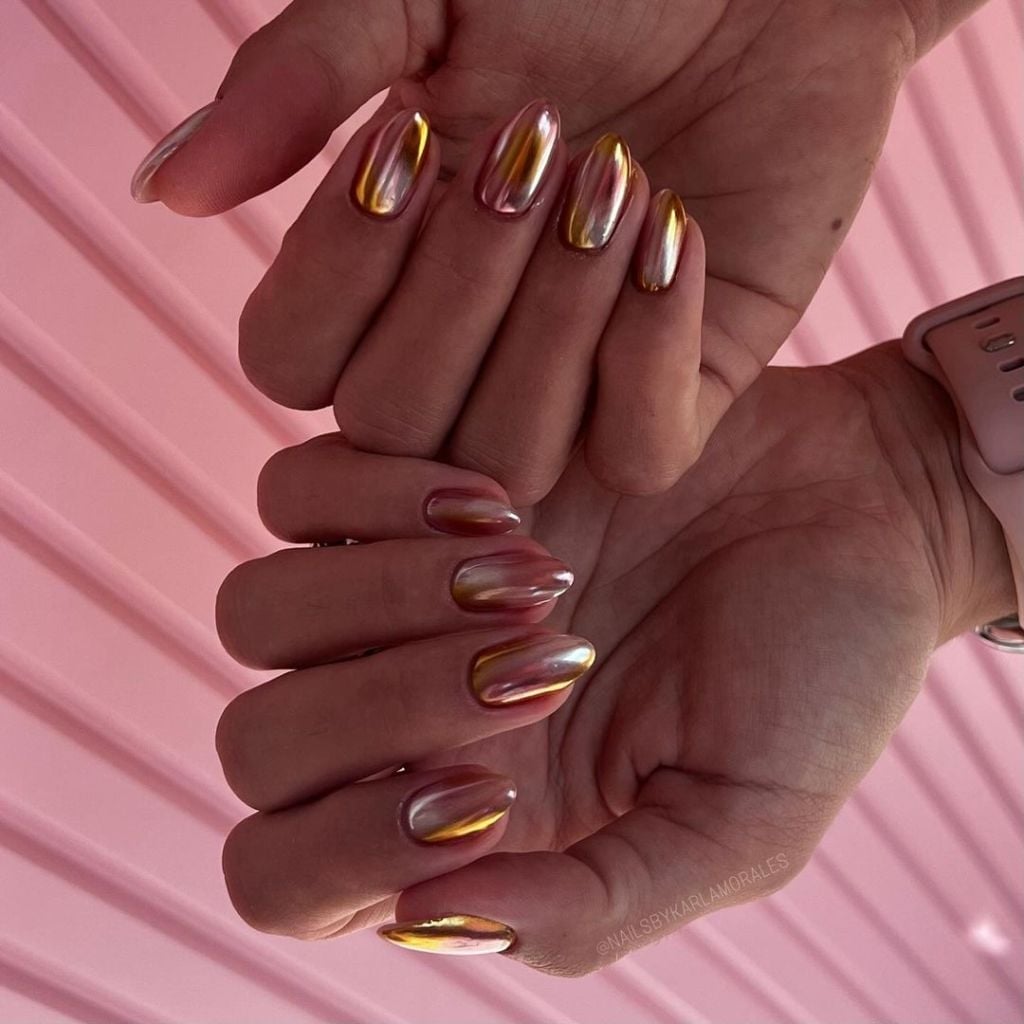 Gold Pink Silver Gradient Chrome Almond Nails Gold Pink Silver Gradient Chrome Almond Nails — Simple Metallic Nails