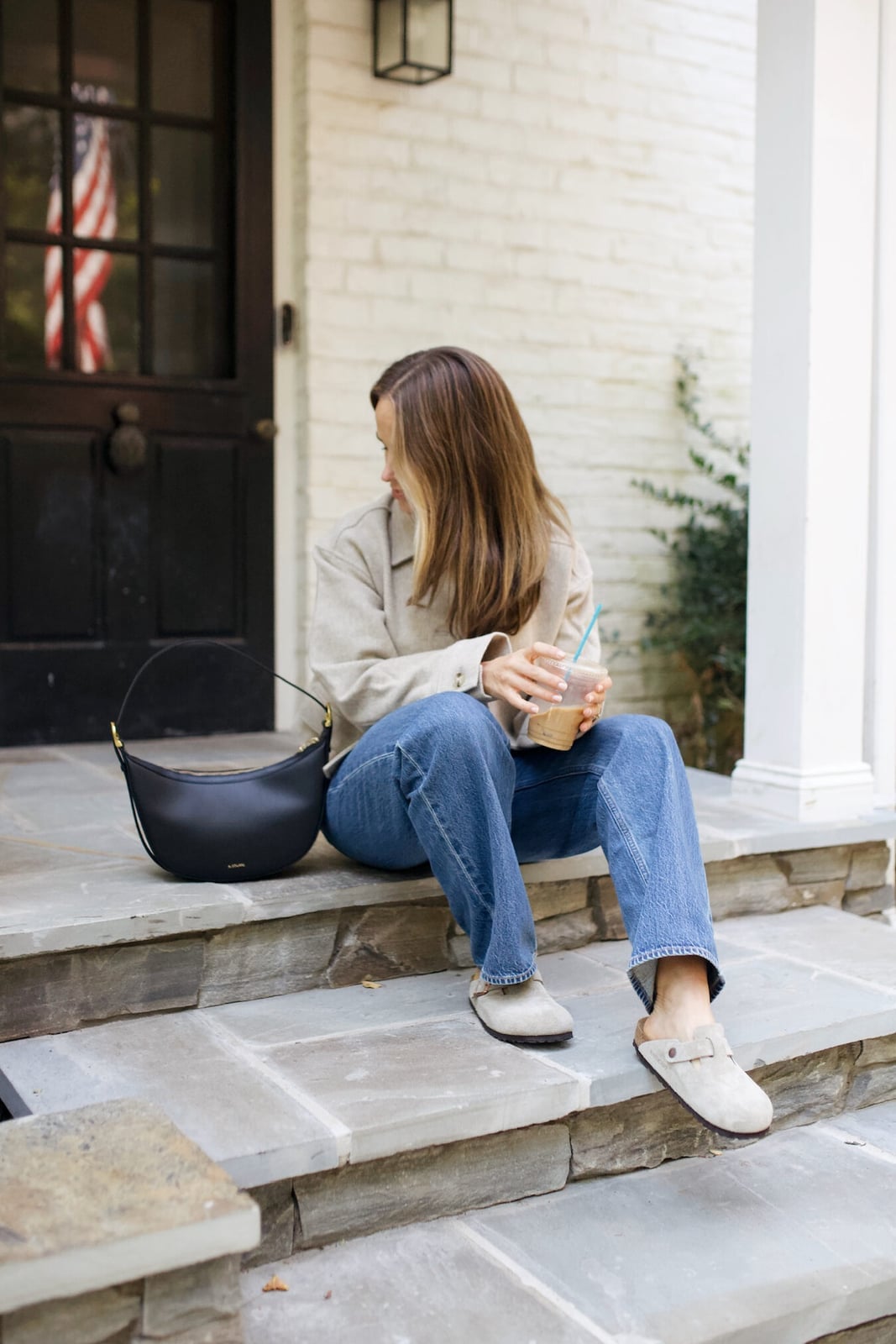 Beige Oversized Blazer with Blue Jeans and Suede Mules — Simple Mules Outfits