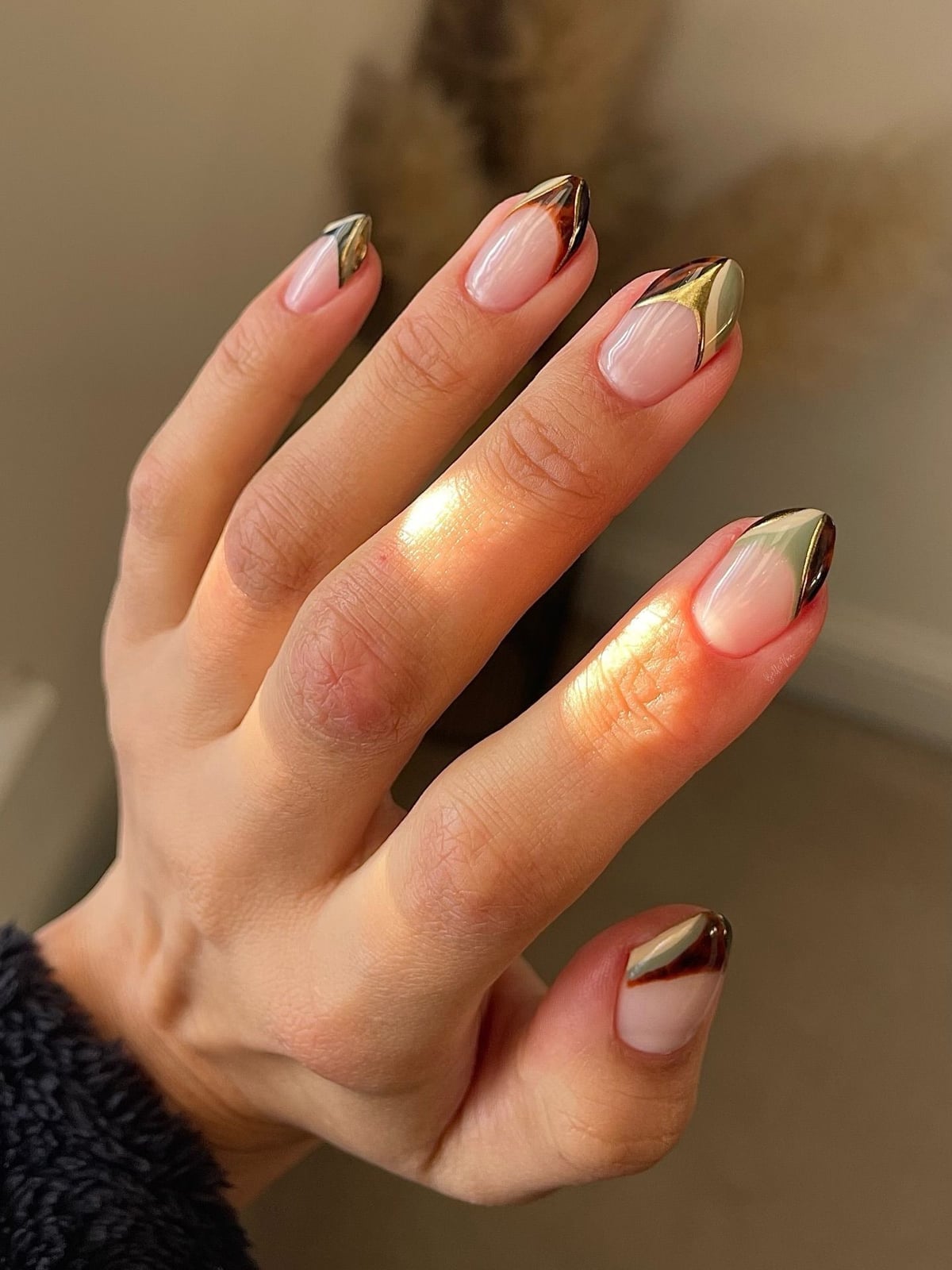 Medium Almond Nude Geometric Gold Brown French Medium Almond Nude Geometric Gold Brown French — Simple Nail Art Inspo