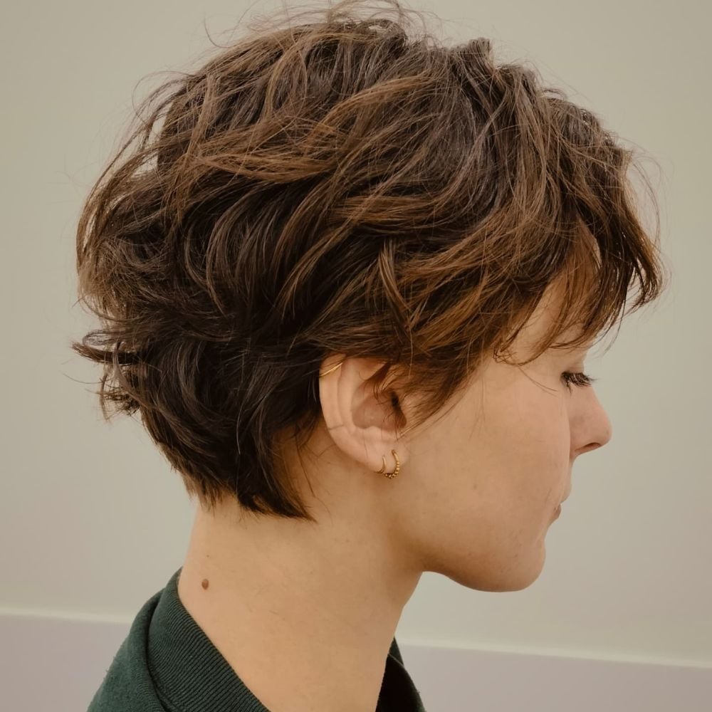 Blonde Pixie With Choppy Layers Blonde Pixie With Choppy Layers — Simple Pixie Bob