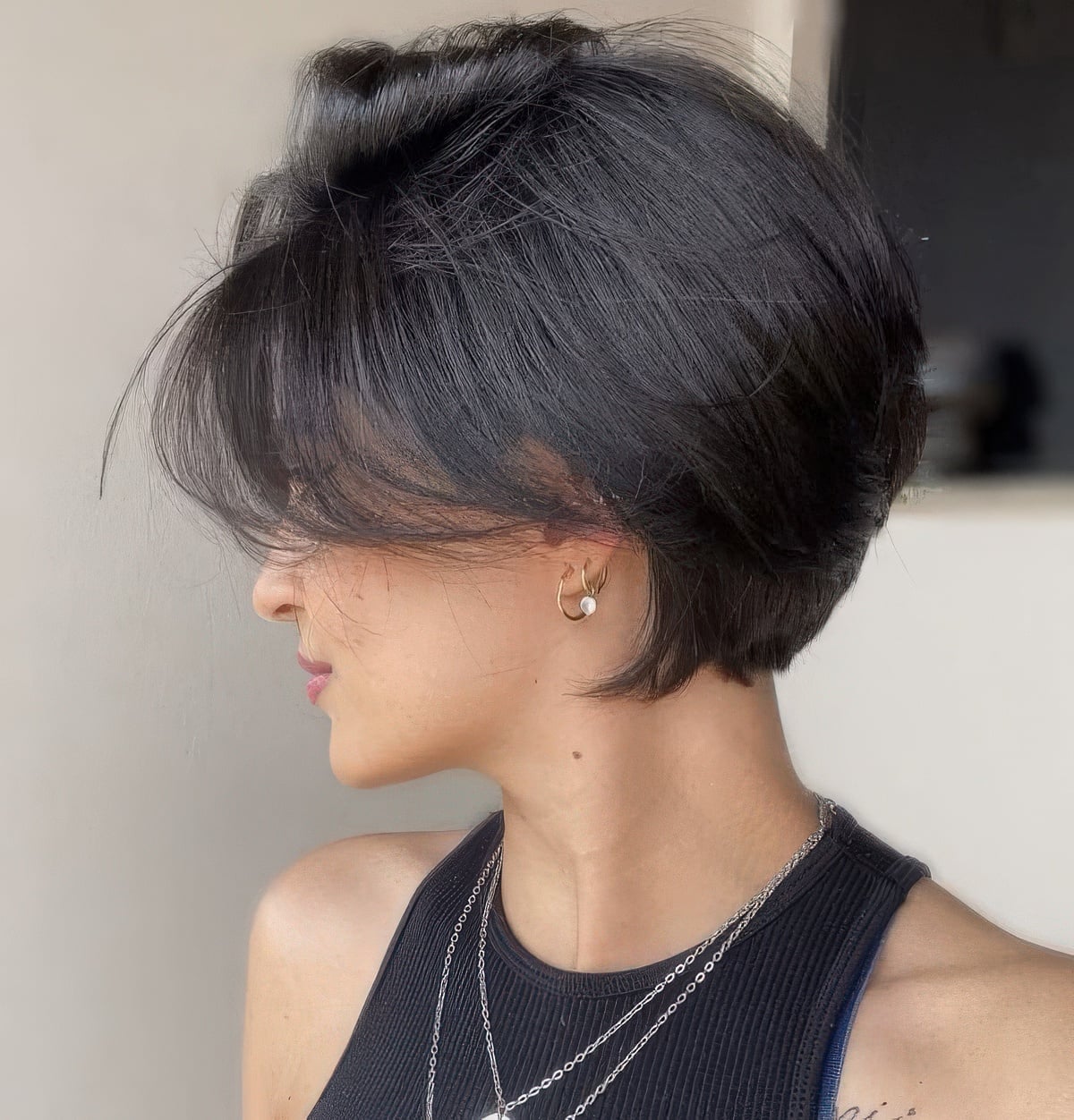 Chin Length Pixie Bob Side Profile Chin Length Pixie Bob Side Profile — Simple Pixie Bob