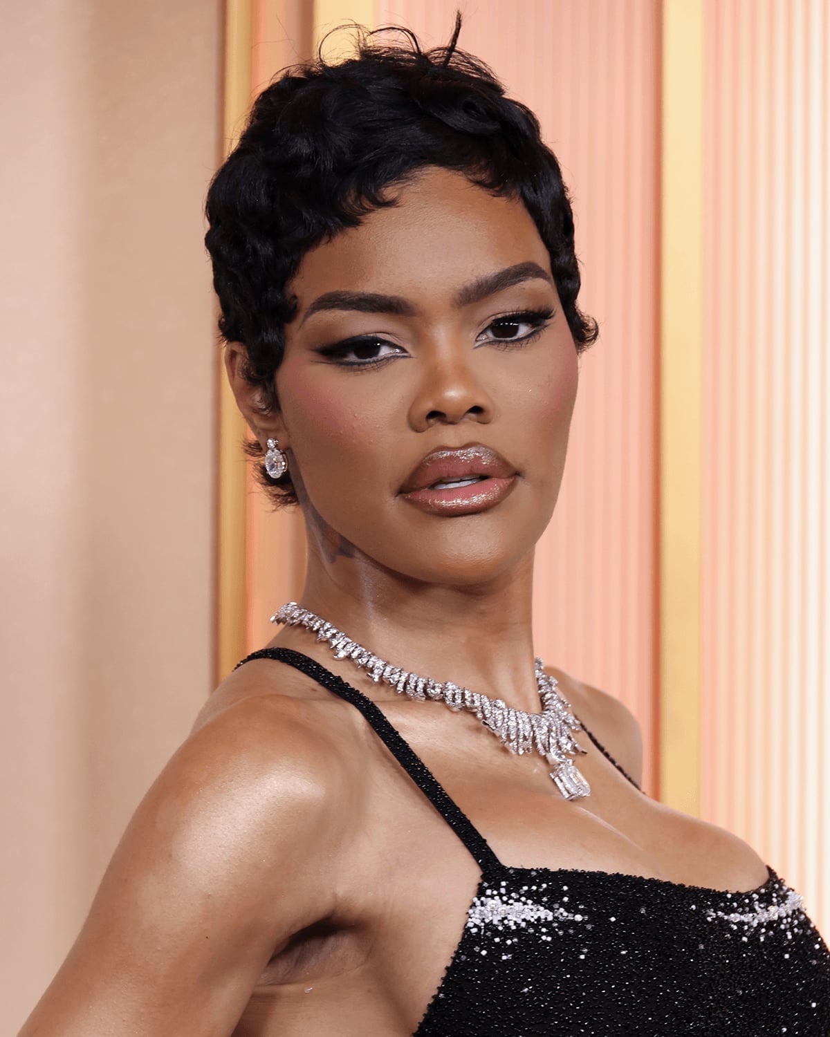 Black Pixie Cut Tousled Waves Black Pixie Cut Tousled Waves — Simple Pixie Bob