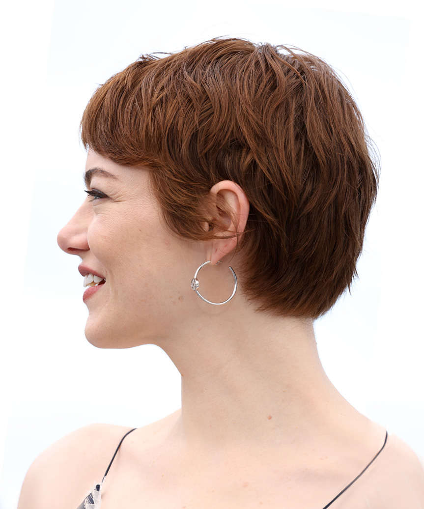 Strawberry Blonde Pixie Textured Side-Swept Bangs, Close-Up Take Strawberry Blonde Pixie Textured Side-Swept Bangs, Close-Up Take — Simple Pixie Bob
