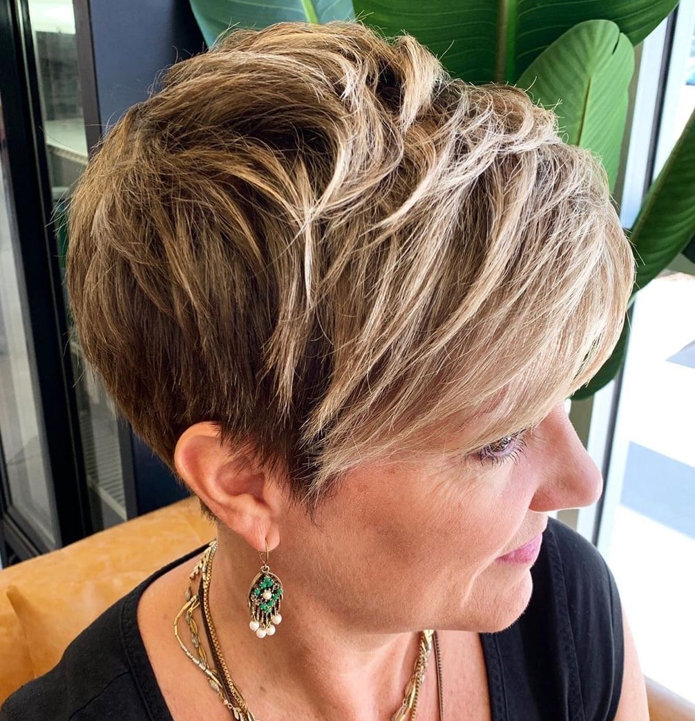 Light Brown Pixie Bob Subtle Highlights Light Brown Pixie Bob Subtle Highlights — Simple Pixie Bob