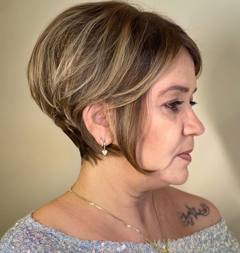 Brown Bob With Blonde Highlights Stacked Back Brown Bob With Blonde Highlights Stacked Back — Simple Pixie Bob