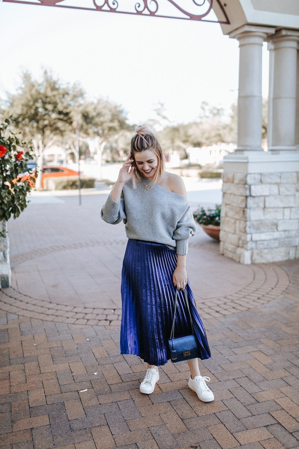 Metallic Blue Pleated Midi Skirt with Gray Off-Shoulder, Close-Up Take Metallic Blue Pleated Midi Skirt with Gray Off-Shoulder, Close-Up Take — Simple Pleated Skirt Outfits