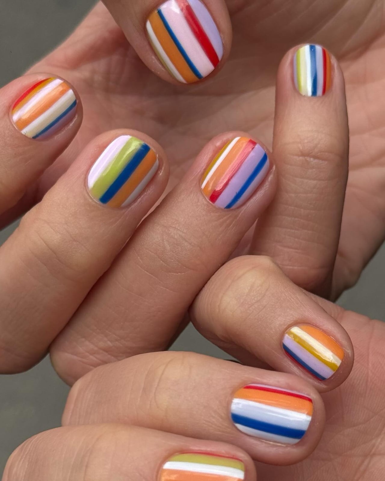 Diagonal Rainbow Stripes Short Oval Nails Diagonal Rainbow Stripes Short Oval Nails — Simple Rainbow Nails