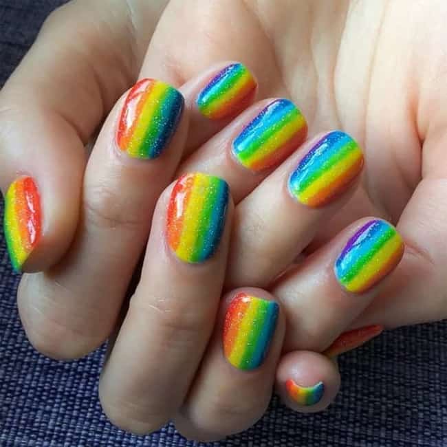 Sparkling Rainbow Stripes Short Oval Nails, Glitter Sparkling Rainbow Stripes Short Oval Nails, Glitter — Simple Rainbow Nails