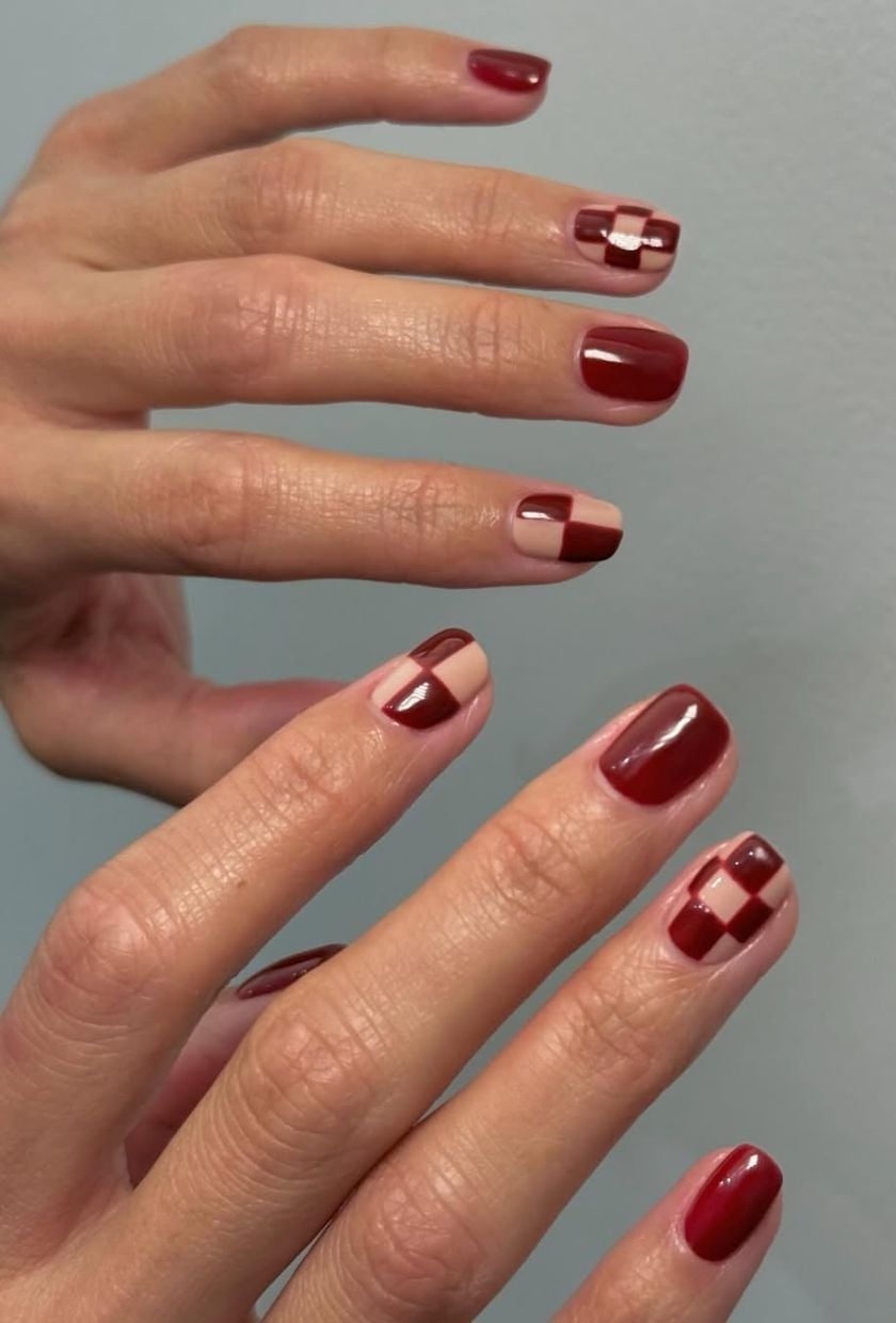Red Nail Design Ideas for Your Next Salon Trip Red Nail Design Ideas for Your Next Salon Trip — Simple Red and Black Nails