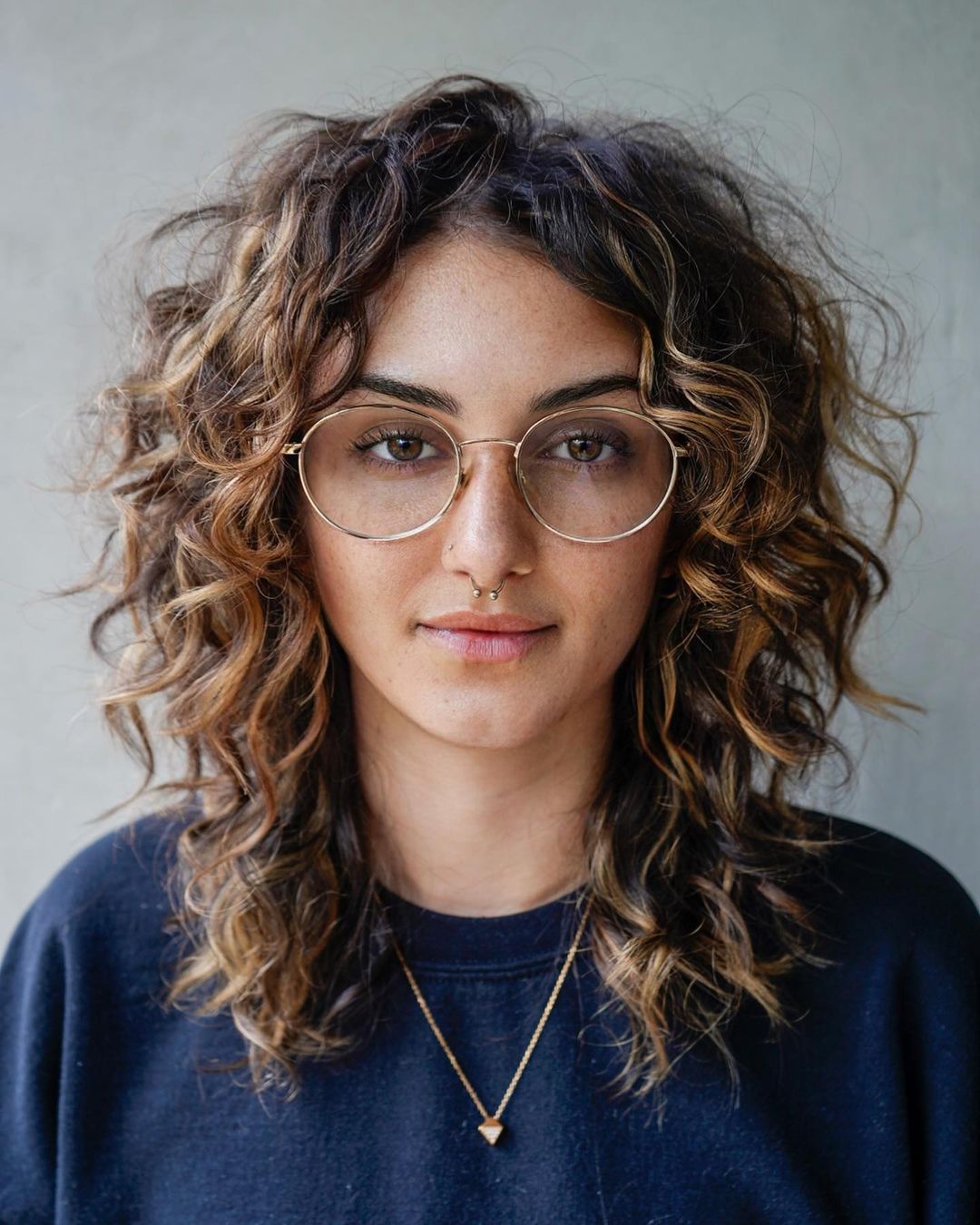 Mid-Back Shag Defined Curls With Air-Dry Finish Mid-Back Shag Defined Curls With Air-Dry Finish — Simple Shag Hairstyles