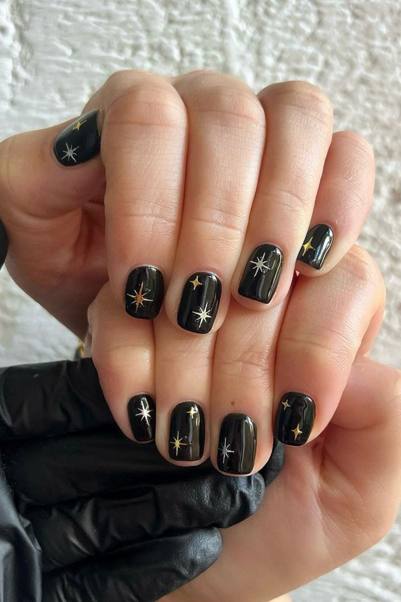 Glossy Black Short Square Gold and Silver Star Decal Nails Glossy Black Short Square Gold and Silver Star Decal Nails — Simple Short Black Nails
