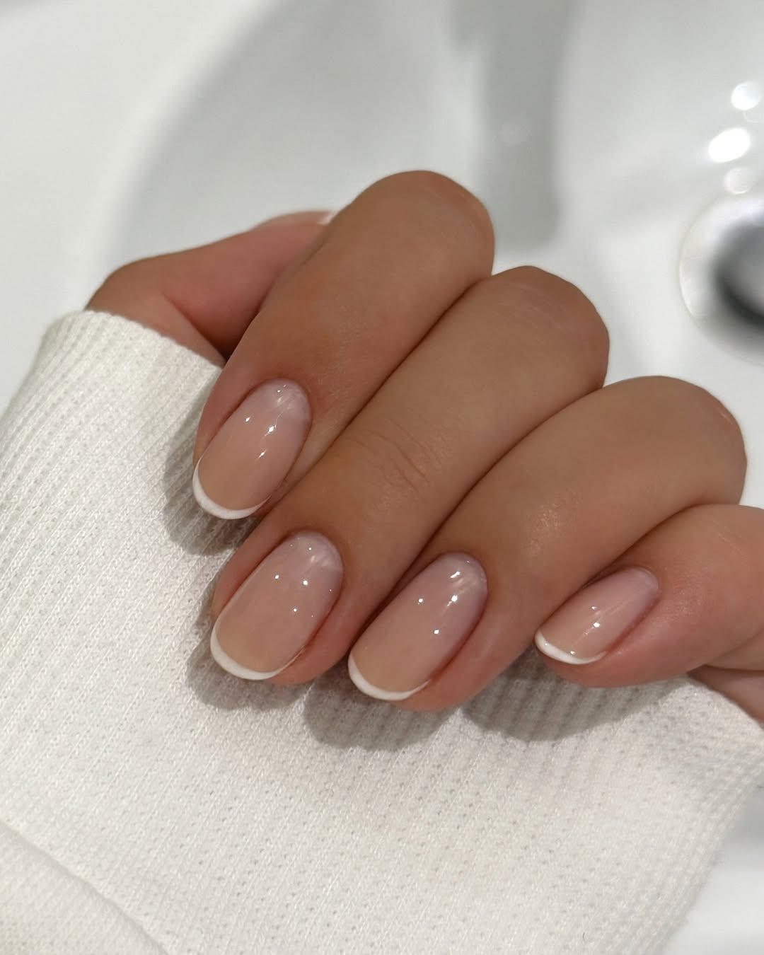 Perfectly Executed White French Tip Sheer Pink Nails Perfectly Executed White French Tip Sheer Pink Nails — Simple Short French Tip Nails