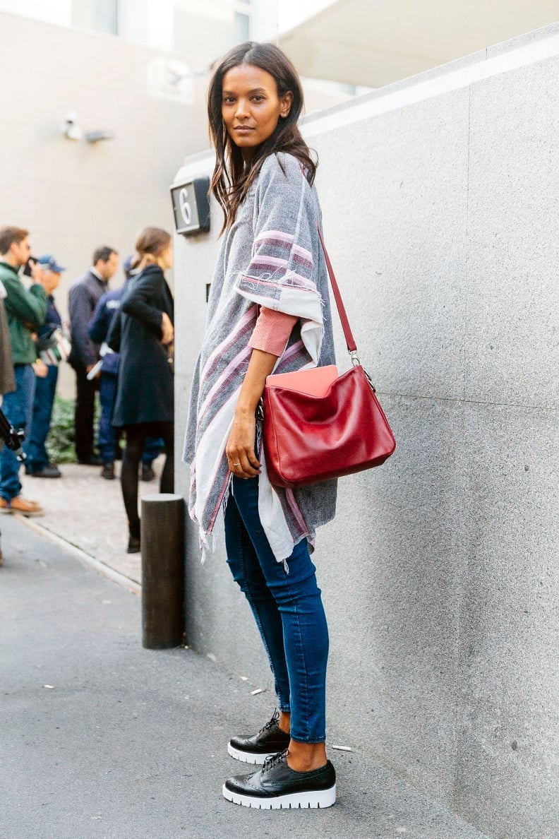 Skinny Jeans With Striped Poncho And Platform Shoes — Simple Skinny Jeans Outfits