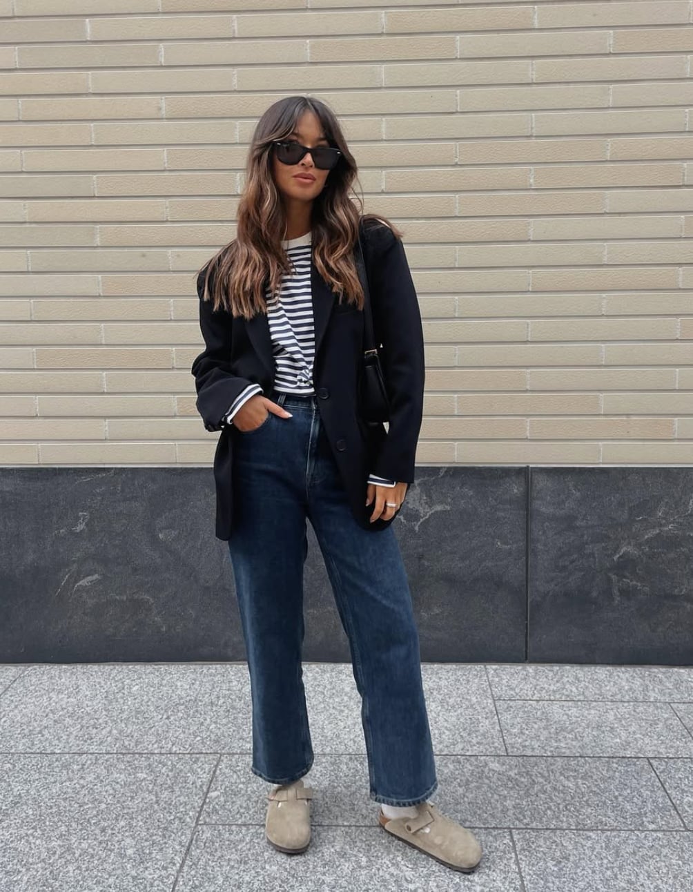 Navy Blazer and Clogs With Dark Wash Jeans Navy Blazer and Clogs With Dark Wash Jeans — Simple Straight Leg Jeans Outfits
