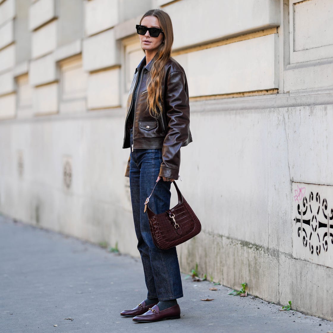 Dark Wash Straight Leg Jeans With Leather Jacket Dark Wash Straight Leg Jeans With Leather Jacket — Simple Straight Leg Jeans Outfits
