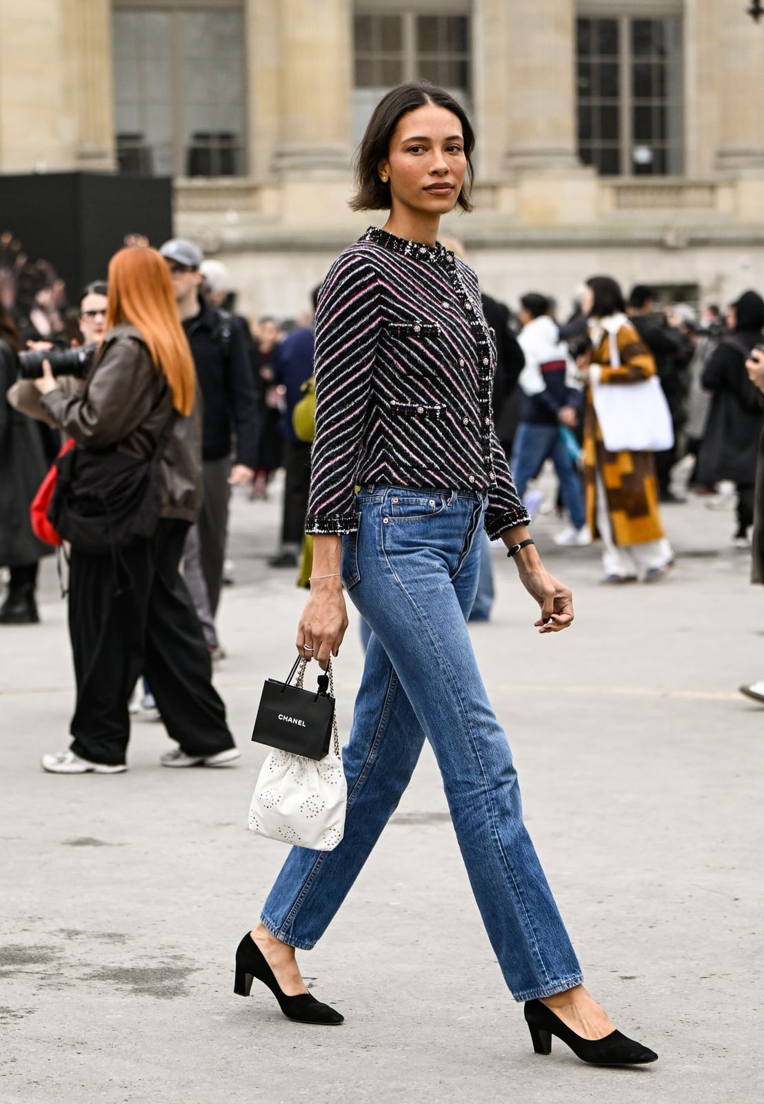 Tweed Jacket Elevates Blue Jeans Ensemble Tweed Jacket Elevates Blue Jeans Ensemble — Simple Straight Leg Jeans Outfits