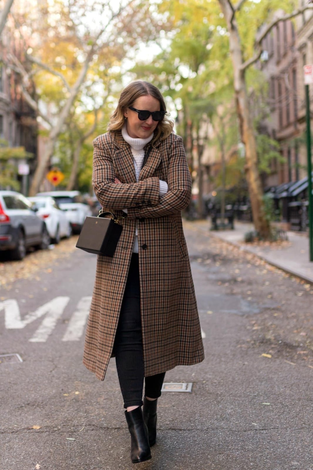 Brown Plaid Coat Over Turtleneck and Jeans Brown Plaid Coat Over Turtleneck and Jeans — Simple Style Inspo