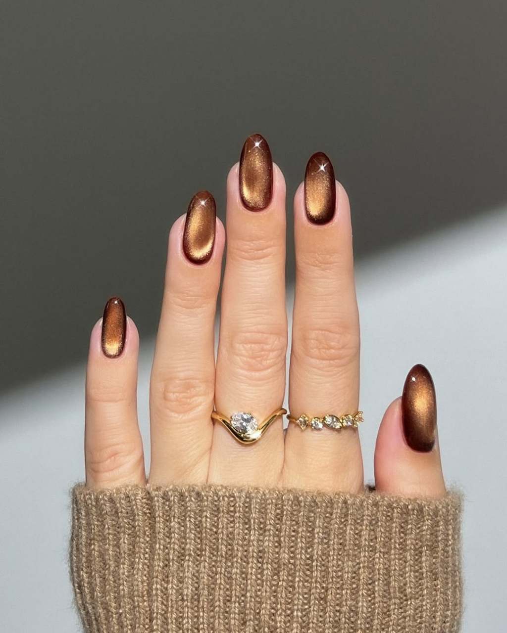 Rich Bronze Glossy Cat-Eye Oval Nails — Simple Trending Nails