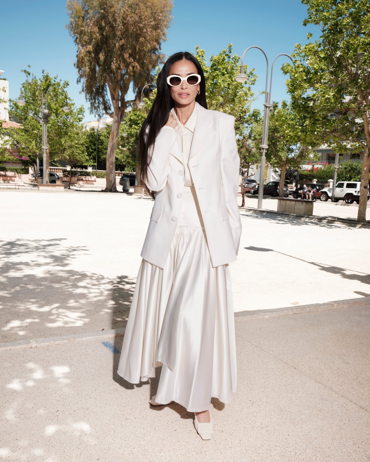 Cream Satin Full Skirt with an Oversized Blazer — Trendy 50s Style