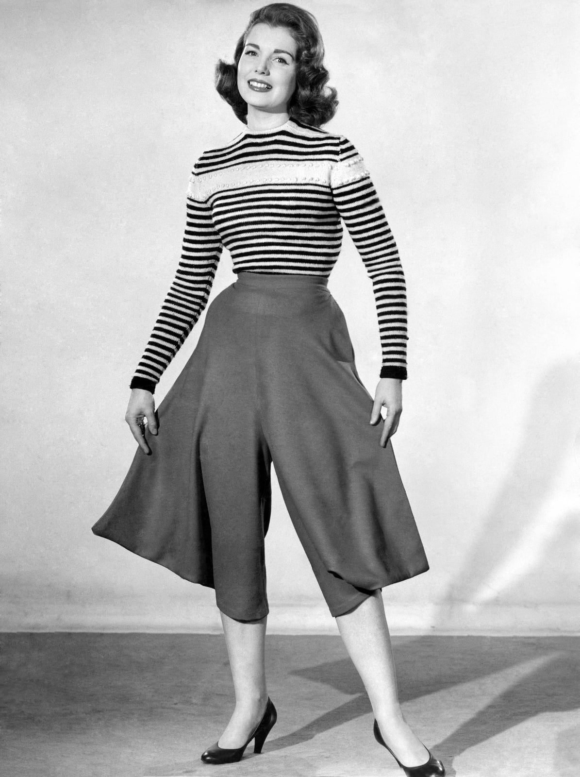 Striped Turtleneck Sweater with Wide-Leg Red Culottes — Trendy 50s Style