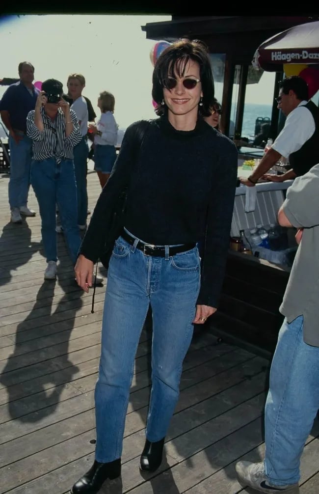 Straight-leg Jeans with a Black Long-Sleeve Knit Top — Trendy 90s Style
