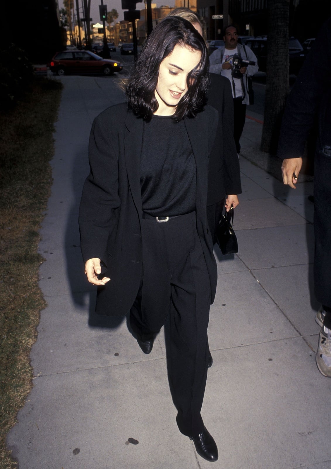 Monochromatic Black Oversized Blazer and Trousers With Smooth Suiting — Trendy 90s Style