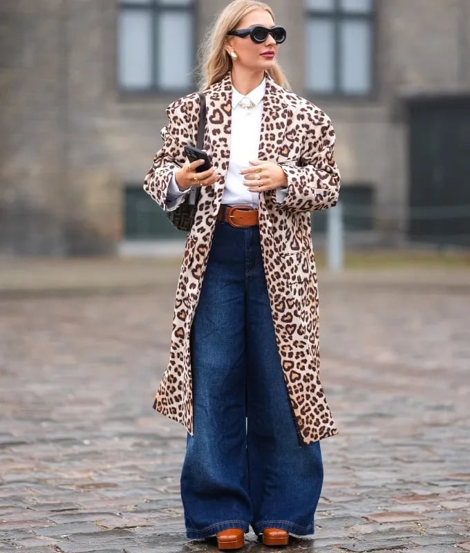 Long Leopard Print Coat Over Jeans Long Leopard Print Coat Over Jeans — Trendy Animal Print Outfits