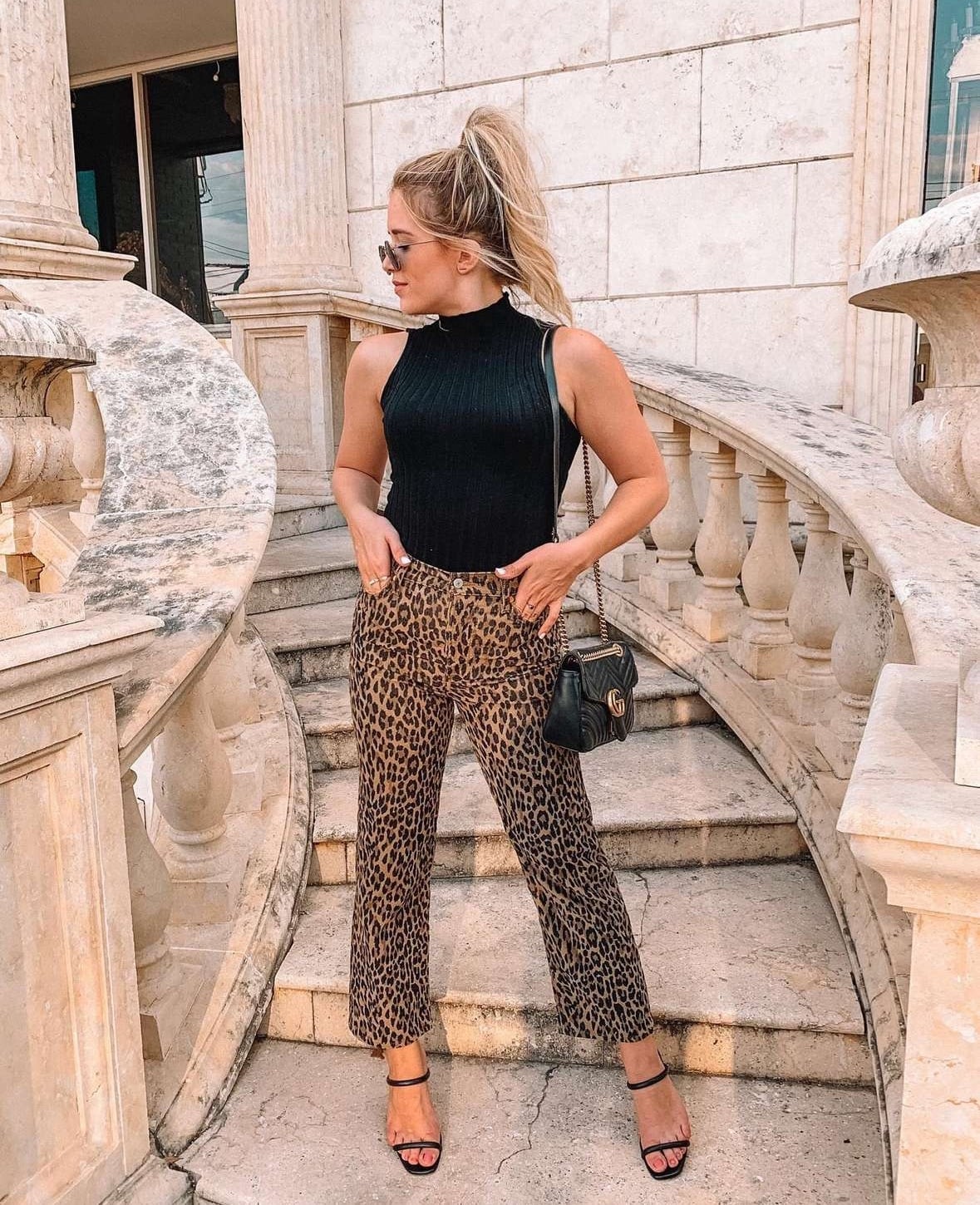 Leopard Print Denim Jeans with Black Top Leopard Print Denim Jeans with Black Top — Trendy Animal Print Outfits