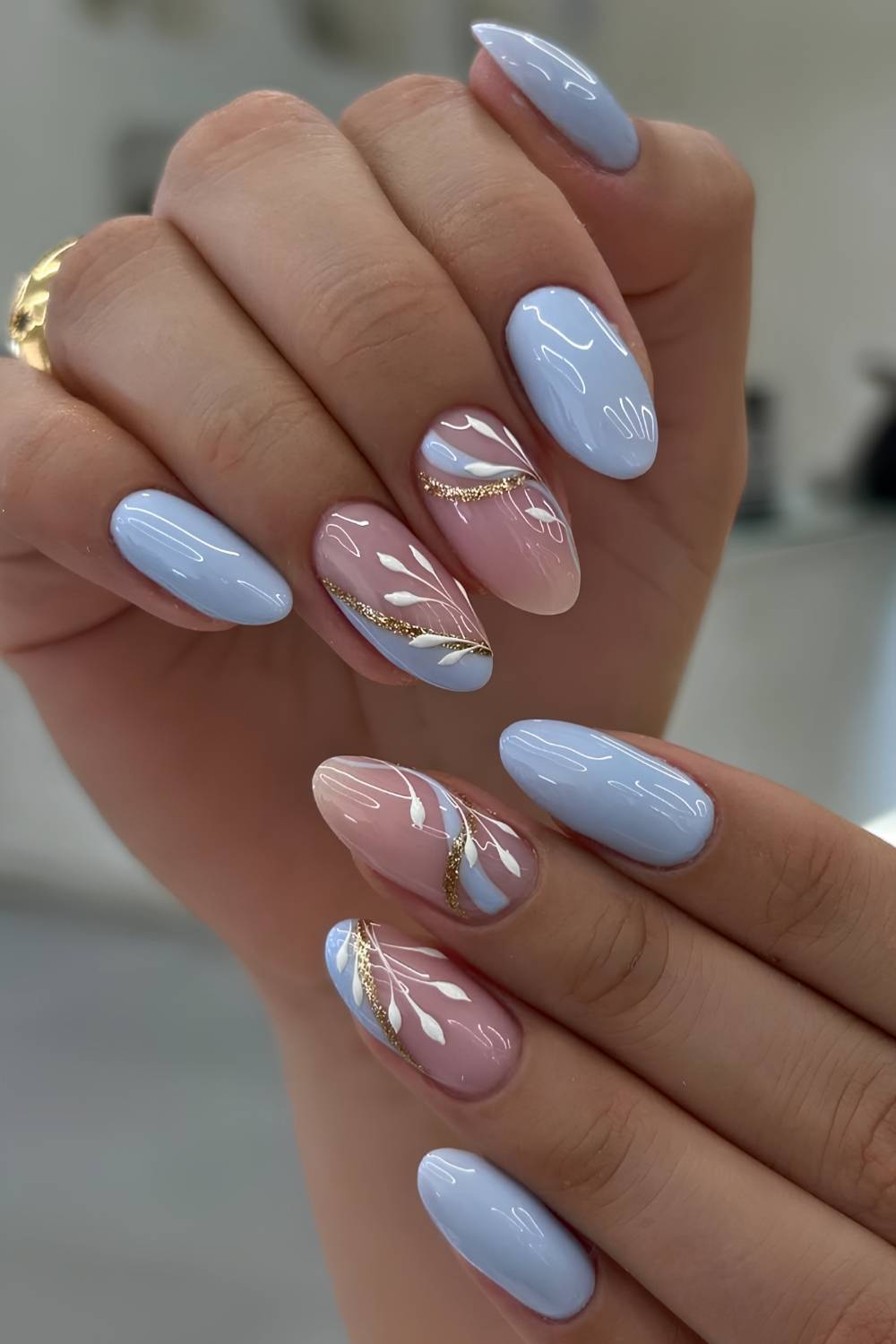 Medium Oval Baby Blue With Botanical Art — Trendy Baby Blue Nails