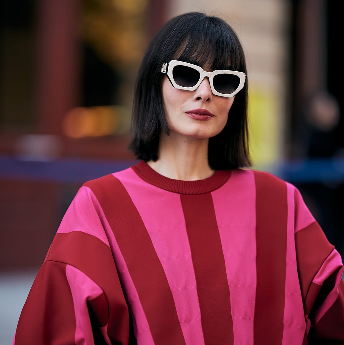 Sleek Chin Length Bob With Blunt Bangs Sleek Chin Length Bob With Blunt Bangs — Trendy Bangs Style