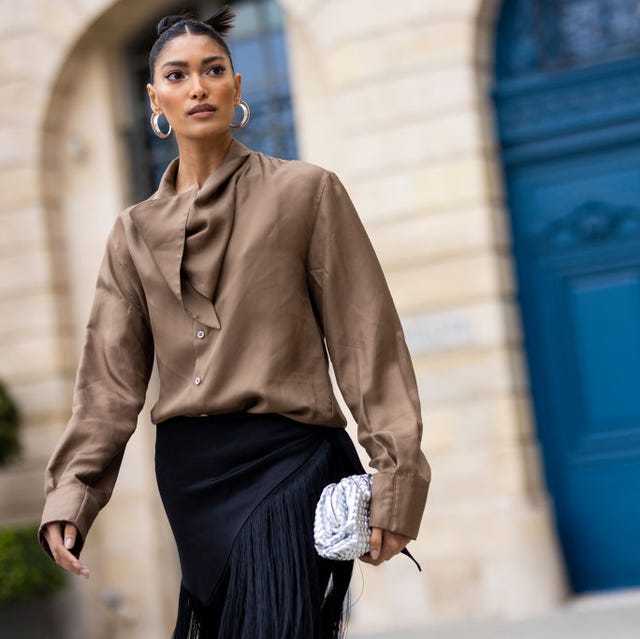 Brown Satin Blouse with Fringe Skirt and Silver Accessories Brown Satin Blouse with Fringe Skirt and Silver Accessories — Trendy Basic Outfits