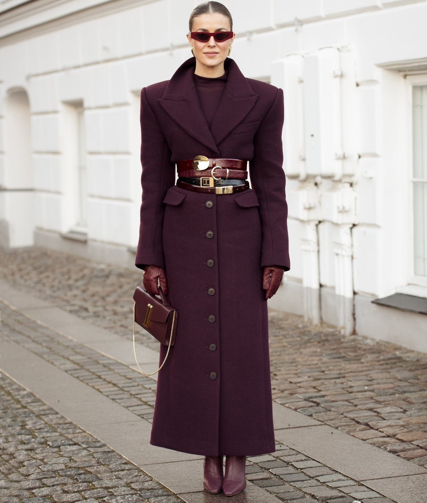 Layered Statement Belts Over A Purple Coat Layered Statement Belts Over A Purple Coat — Trendy Belt Outfits