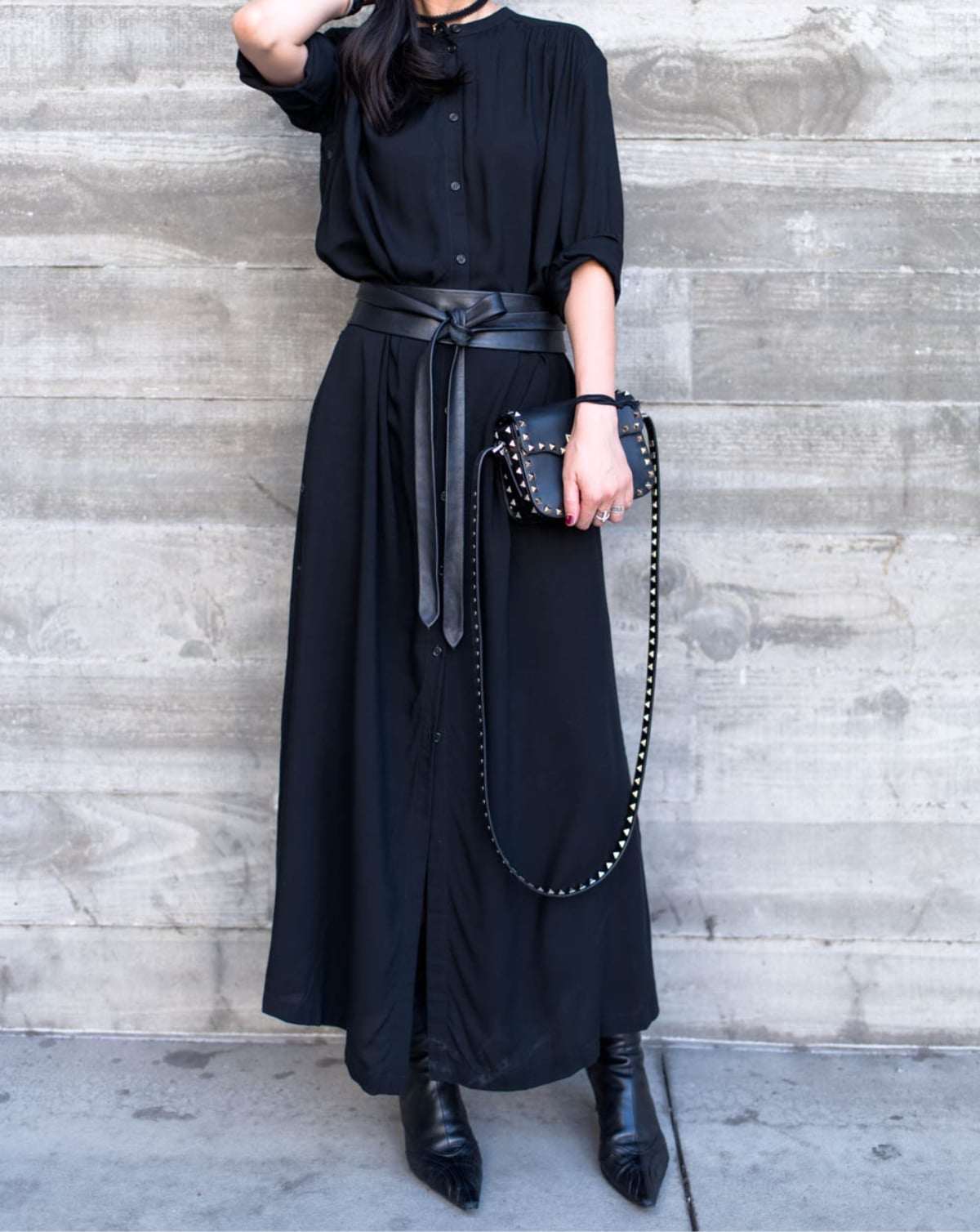 Long Tie Belt With Maxi Dress and Pointed Toe Boots Long Tie Belt With Maxi Dress and Pointed Toe Boots — Trendy Belt Outfits