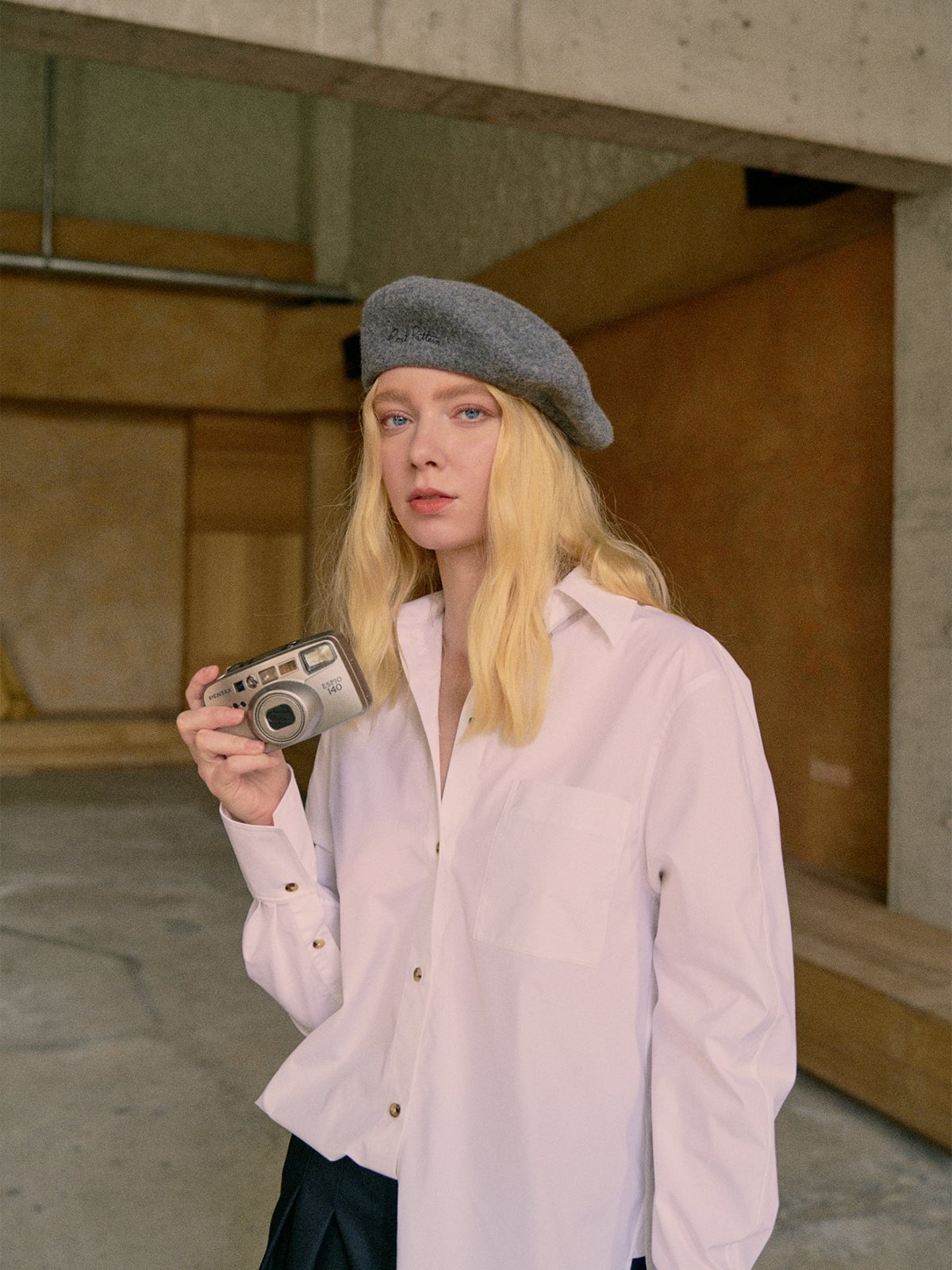 Oversized Shirt and Wool Beret — Trendy Beret Outfits