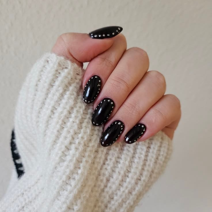 Medium Almond Glossy Black With Silver Studs Medium Almond Glossy Black With Silver Studs — Trendy Black Almond Nails