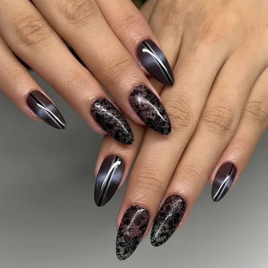 Medium Almond Glossy Black With Lace Overlay Medium Almond Glossy Black With Lace Overlay — Trendy Black Almond Nails