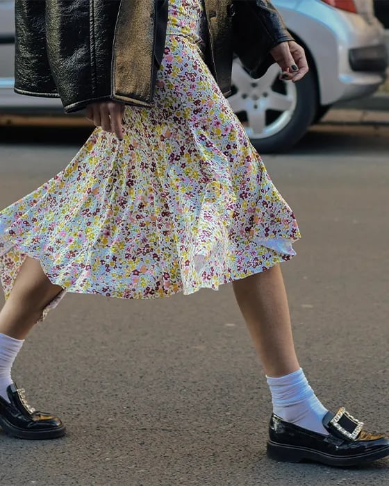 Patent Loafers With Floral Dress And Leather Jacket Patent Loafers With Floral Dress And Leather Jacket — Trendy Black Loafers Outfit