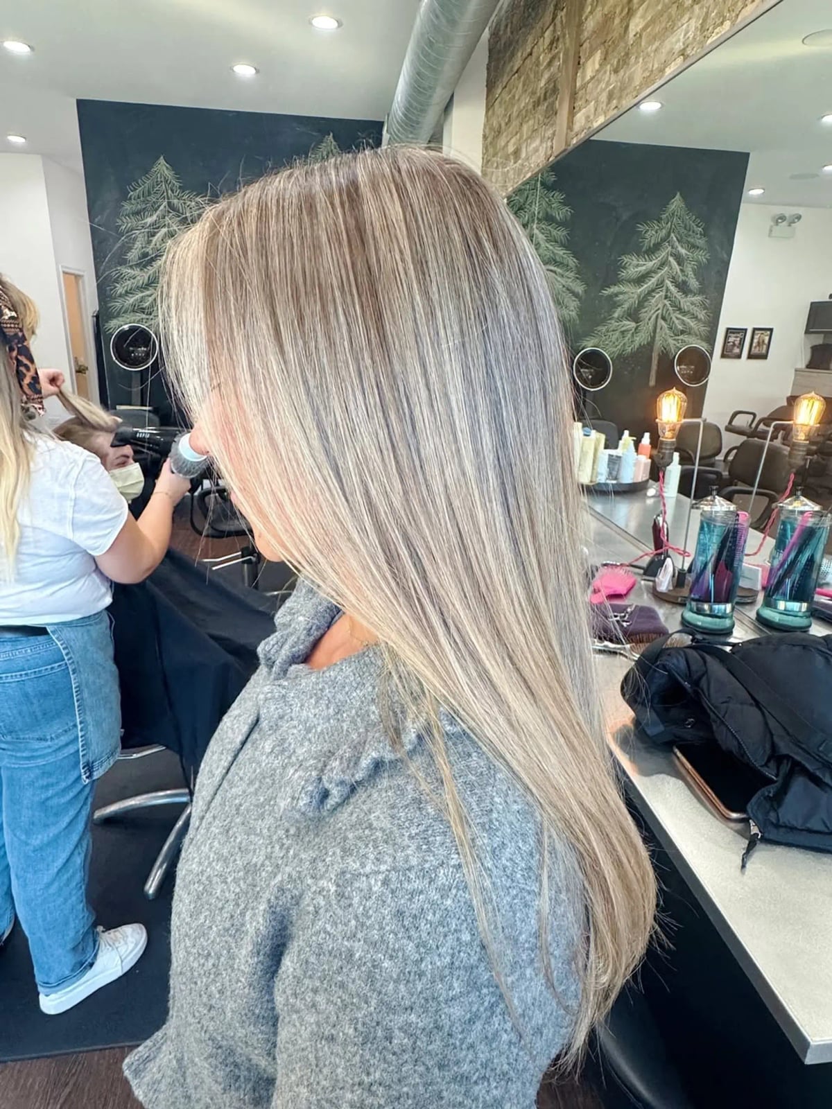 Mid-Back Ash Blonde Balayage With Side Part Mid-Back Ash Blonde Balayage With Side Part — Trendy Blonde Balayage