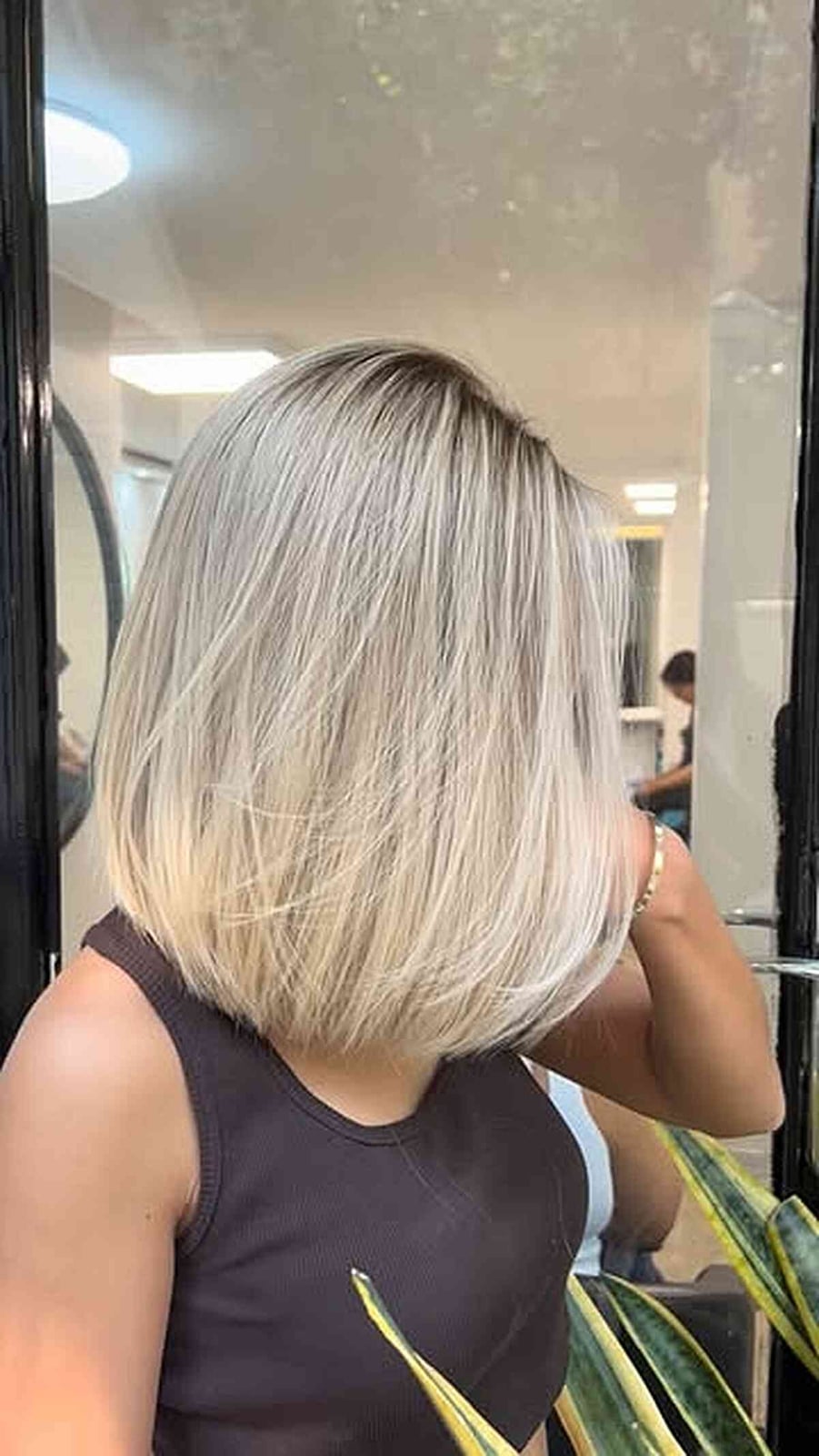Chin Length Bob With Platinum Blonde Ends Chin Length Bob With Platinum Blonde Ends — Trendy Blonde Balayage