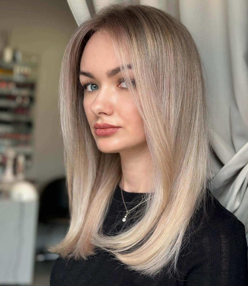 Shoulder Length Honey Blonde Balayage Shoulder Length Honey Blonde Balayage — Trendy Blonde Balayage