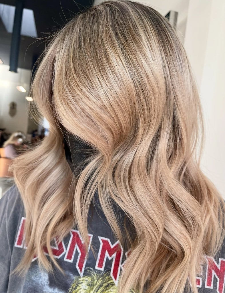 Ash Blonde Collarbone Layers With Face-Framing — Trendy Blonde Hairstyles