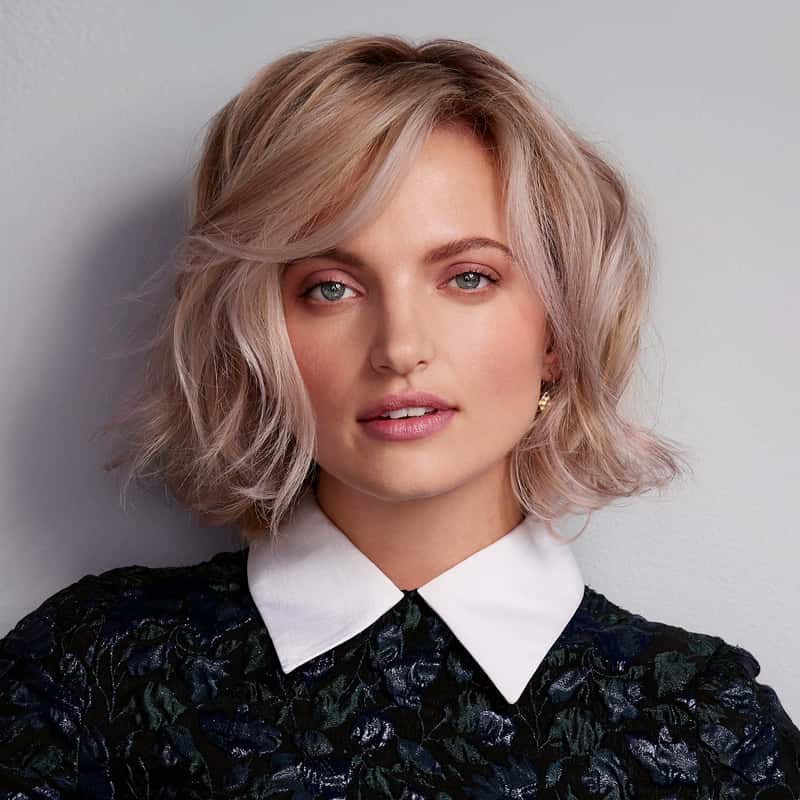 Collarbone Dimensional Blonde With Face-Framing Layers Collarbone Dimensional Blonde With Face-Framing Layers — Trendy Blonde Wavy Hair