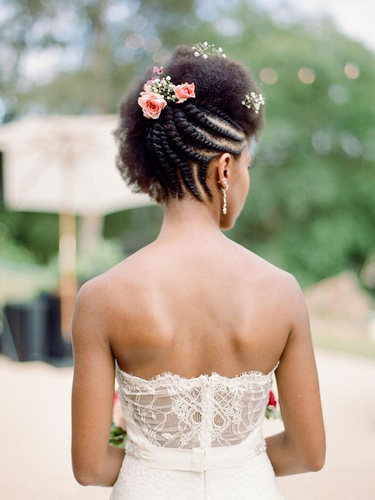 Long Dark Brown Waves With Veil — Trendy Bridal Hairstyles