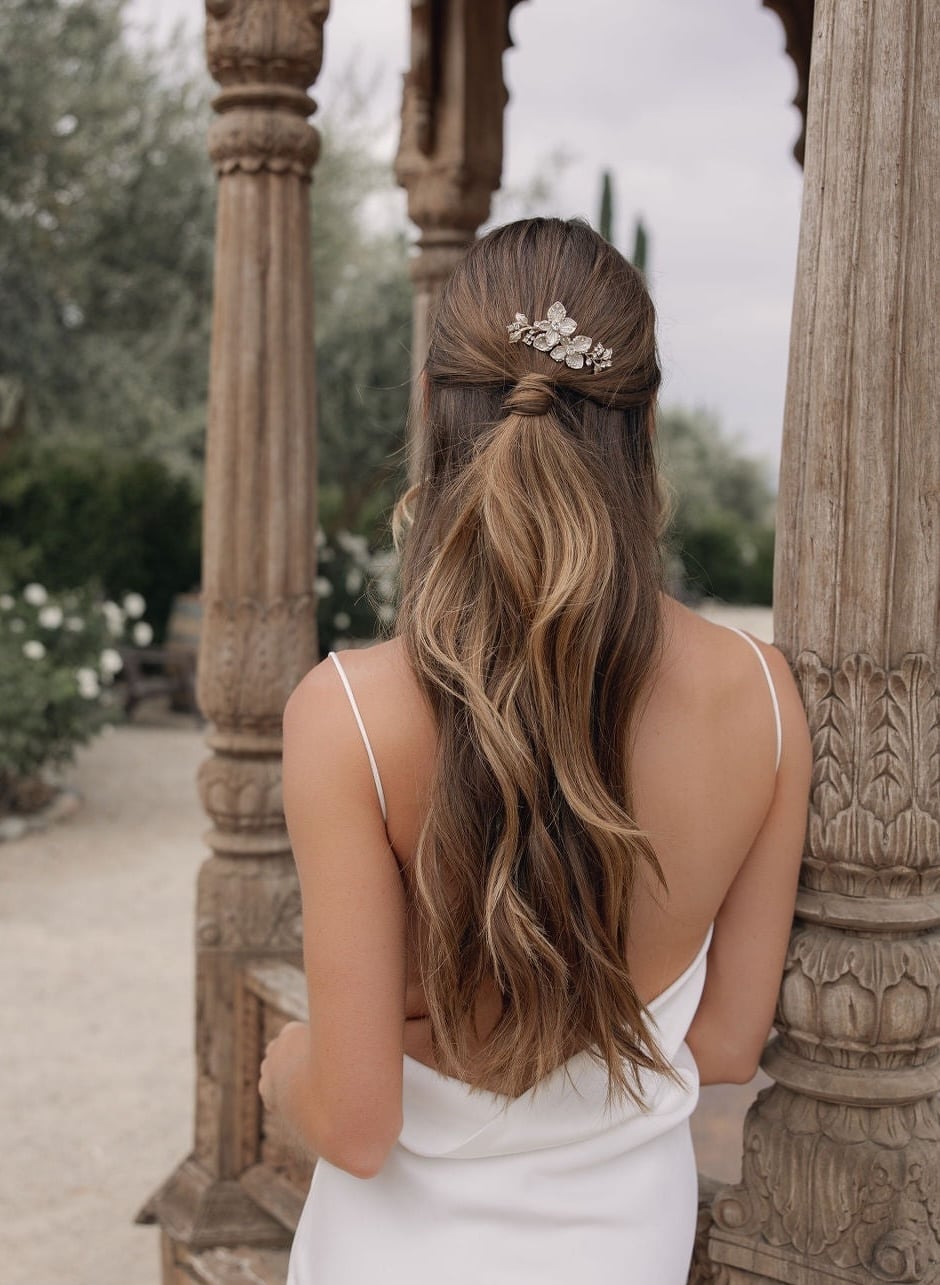 Shoulder Length Blonde Waves With Accessory — Trendy Bridal Hairstyles